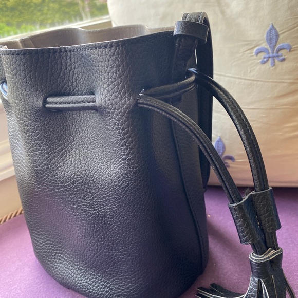 Black Satchel - Picture 4 of 7